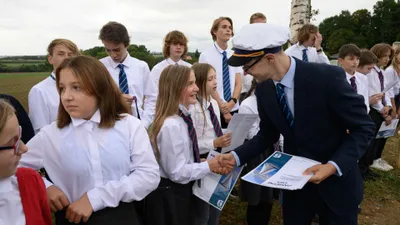 Kravatování a stužkování